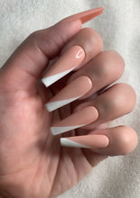 Load image into Gallery viewer, Diagonal French