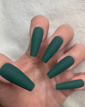 Load image into Gallery viewer, Moss