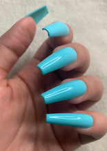 Load image into Gallery viewer, Aquamarie