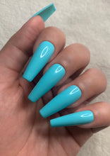 Load image into Gallery viewer, Aquamarie