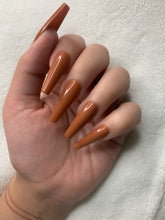 Load image into Gallery viewer, Caramel