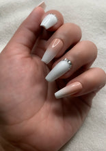 Load image into Gallery viewer, Regal